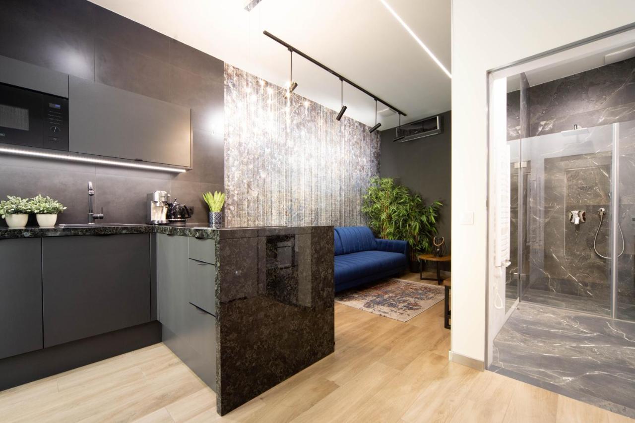 Jacuzzi Apartment Main Square Cracovie Extérieur photo