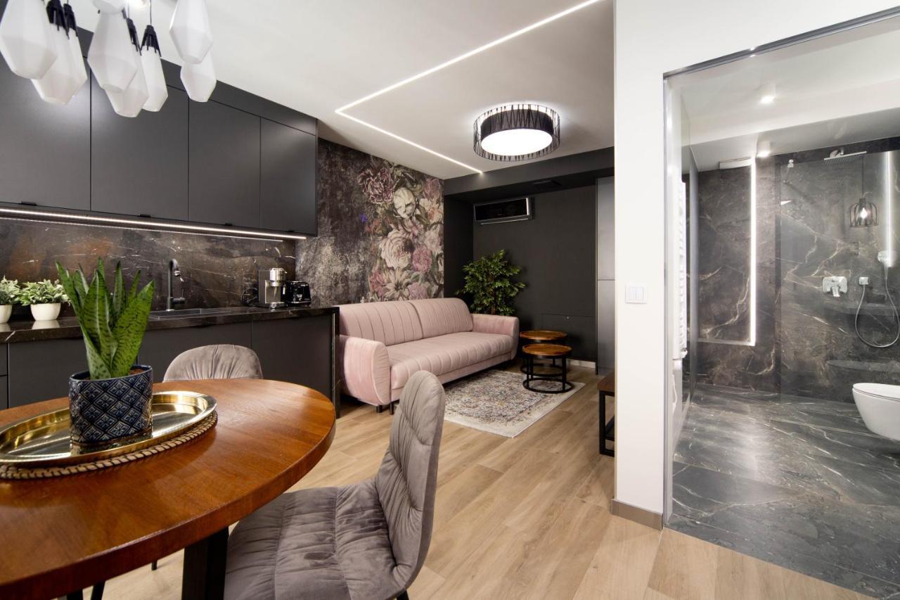 Jacuzzi Apartment Main Square Cracovie Extérieur photo