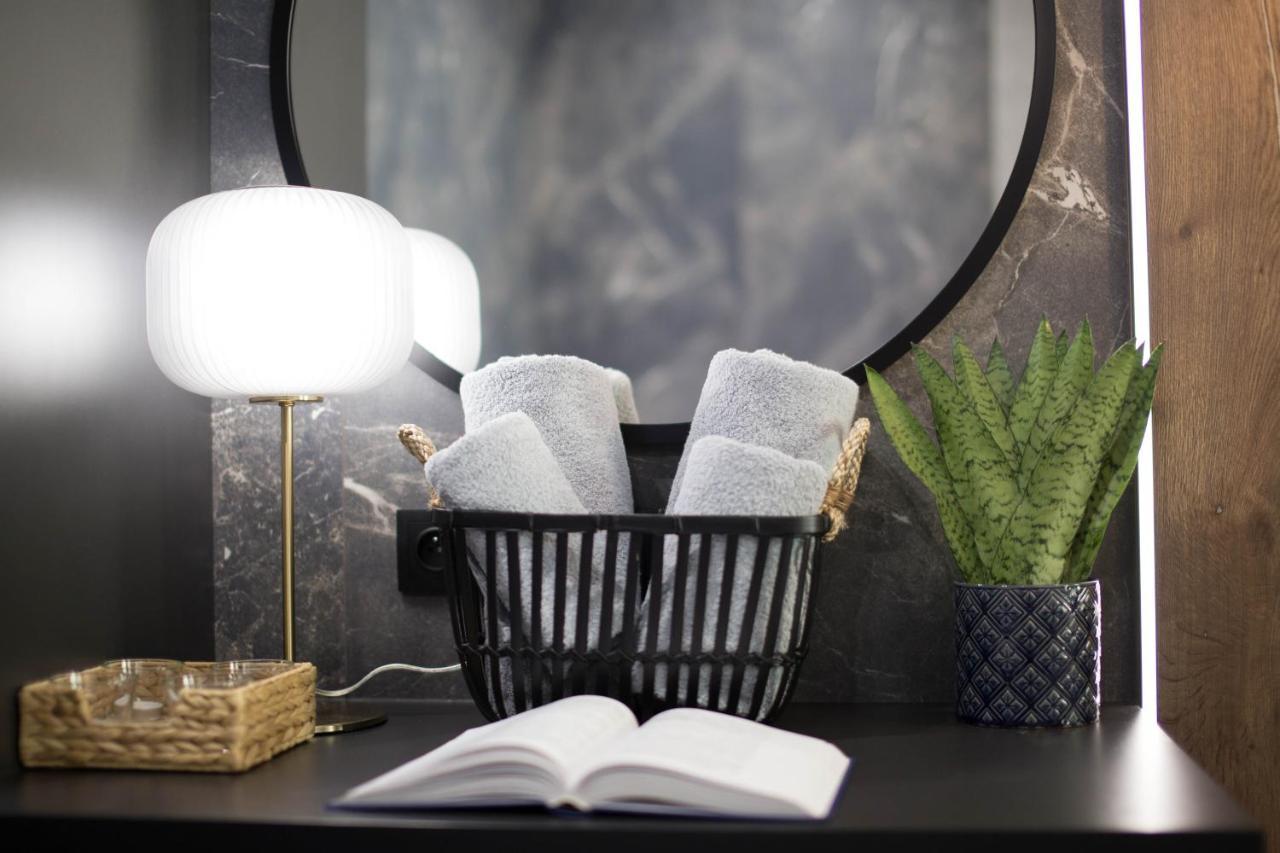Jacuzzi Apartment Main Square Cracovie Extérieur photo