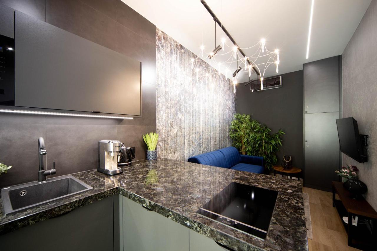 Jacuzzi Apartment Main Square Cracovie Extérieur photo