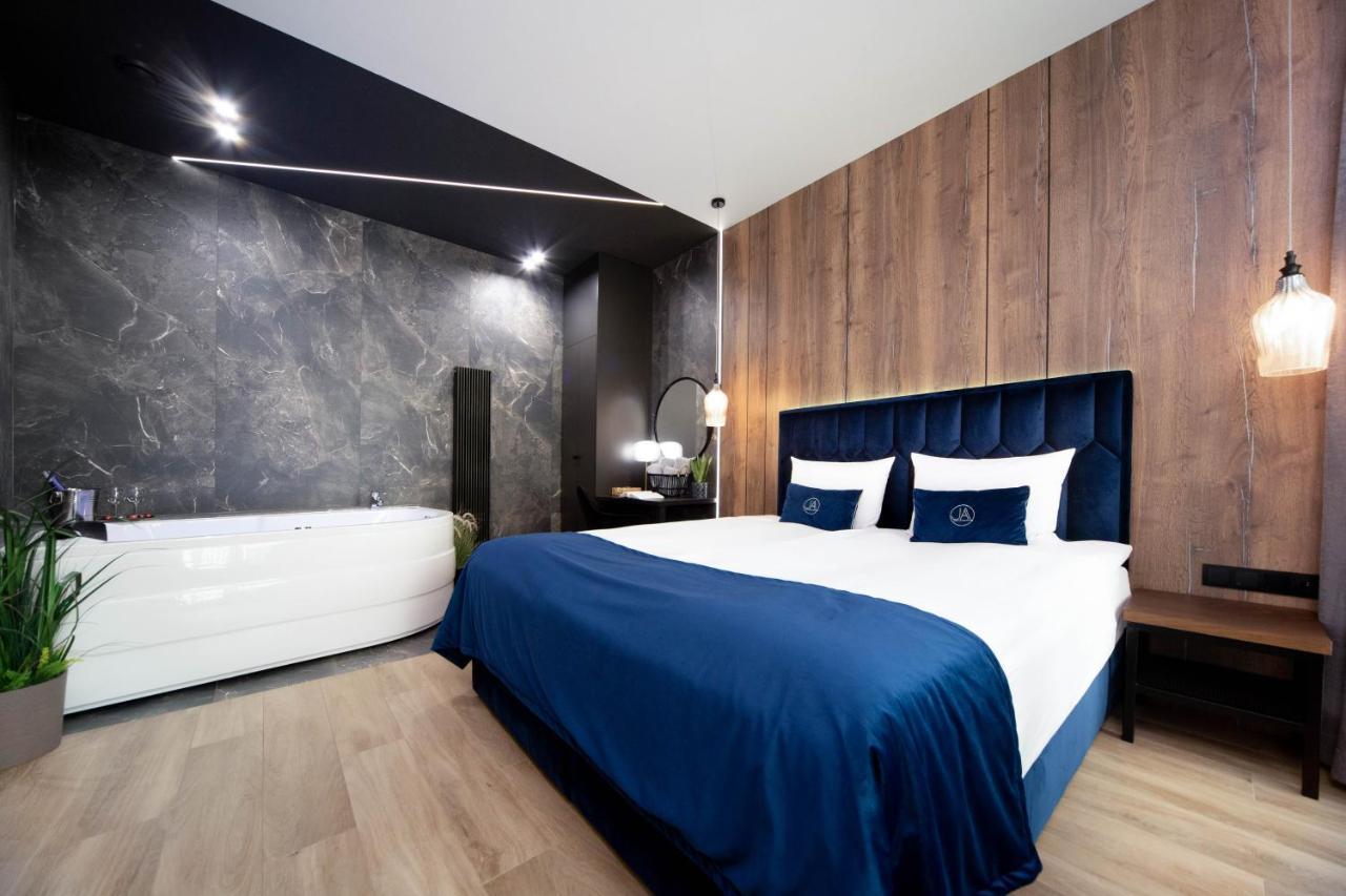 Jacuzzi Apartment Main Square Cracovie Extérieur photo