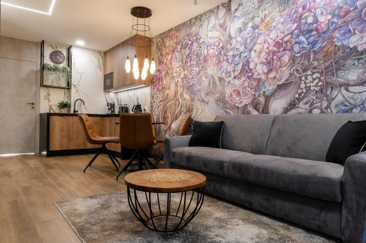 Jacuzzi Apartment Main Square Cracovie Extérieur photo