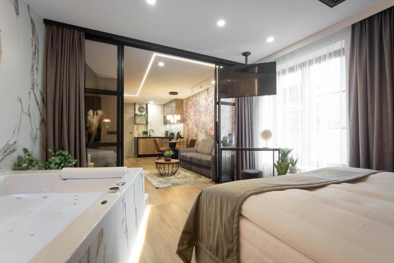 Jacuzzi Apartment Main Square Cracovie Extérieur photo