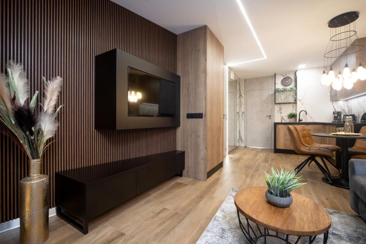 Jacuzzi Apartment Main Square Cracovie Extérieur photo