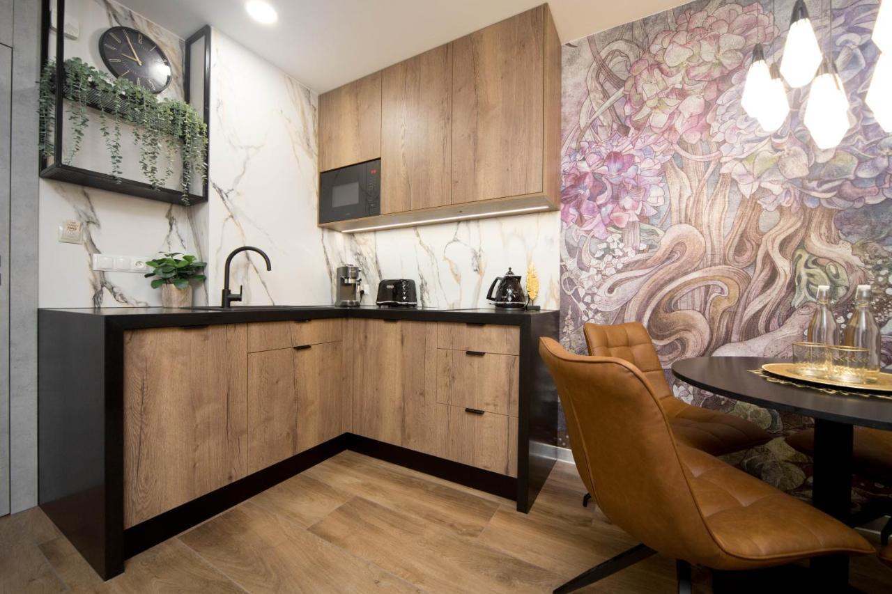 Jacuzzi Apartment Main Square Cracovie Extérieur photo